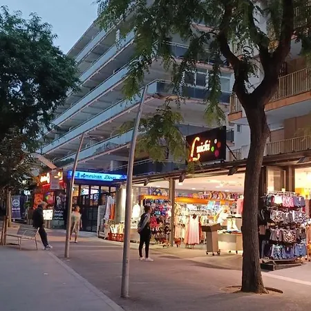 Chez Chantal Zone Touristique Garage Gratuit Διαμέρισμα