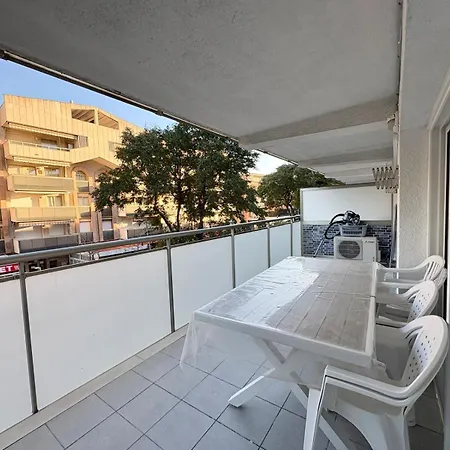 Chez Chantal 3 Au Centre Touristique De Avec Garage Apartamento